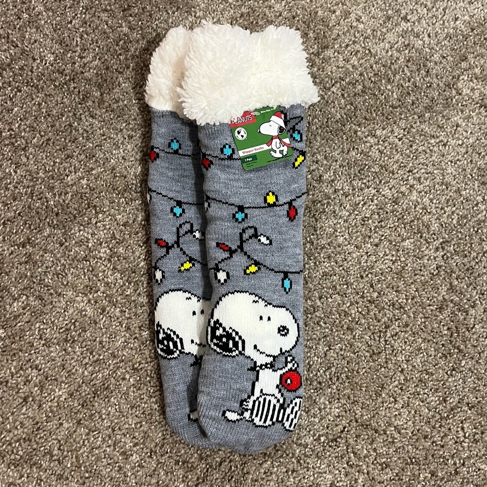 Peanuts Snoopy Christmas Non-Slip Socks Size 4-10